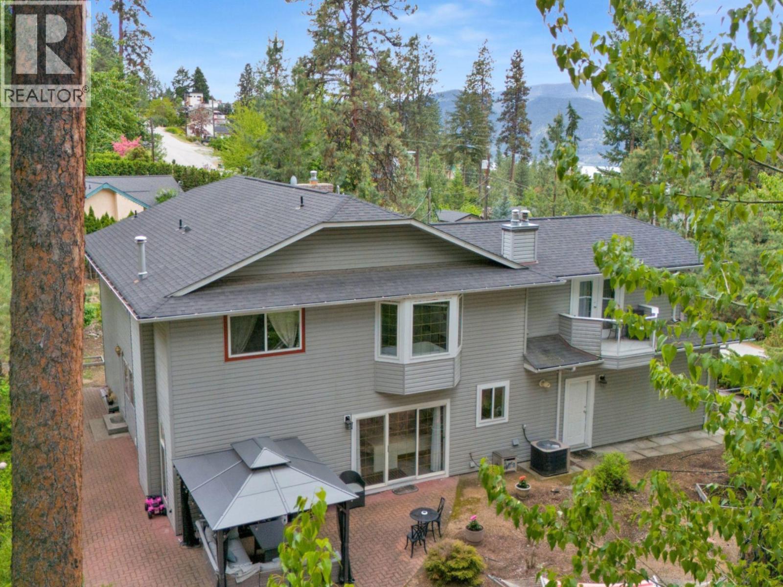 3257 Juniper Drive, Naramata, BC - Outdoor