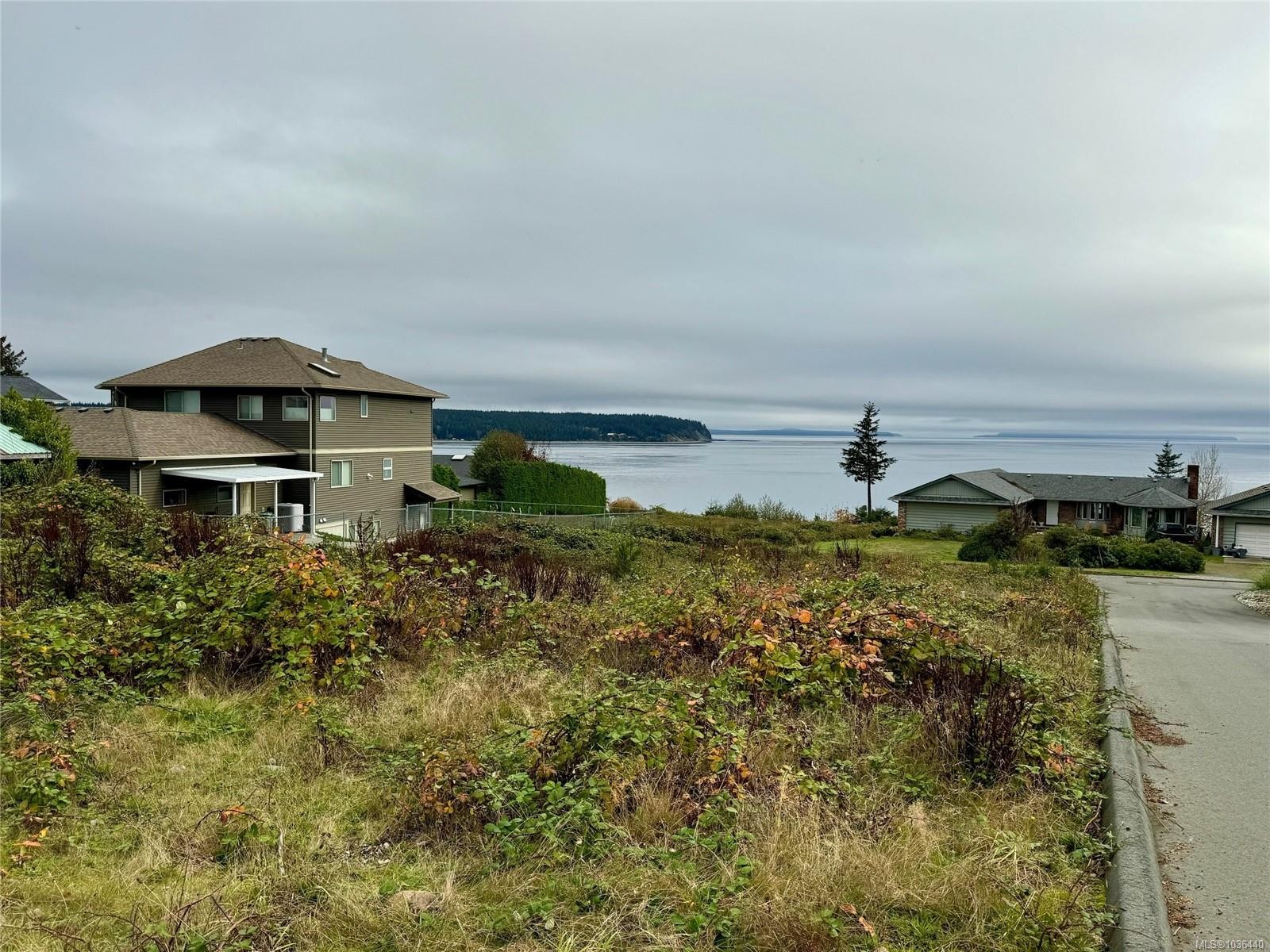 1335 Galerno Rd, Campbell River, BC