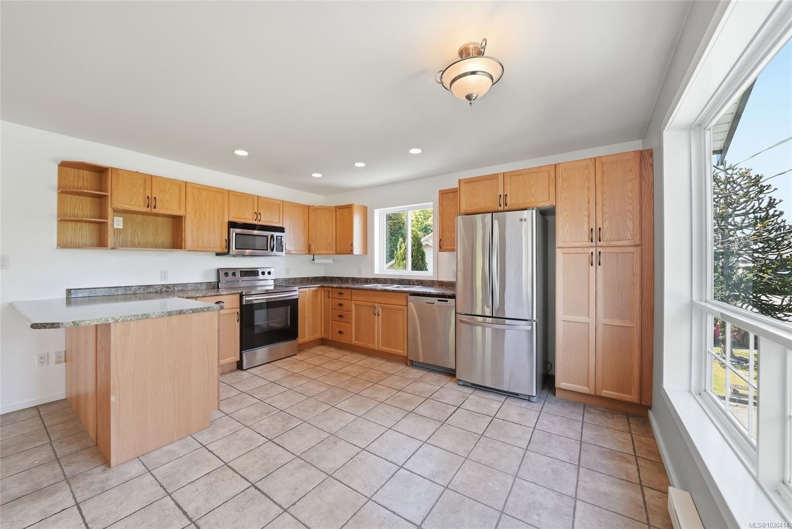 3970 Bovanis Rd, Bowser, BC