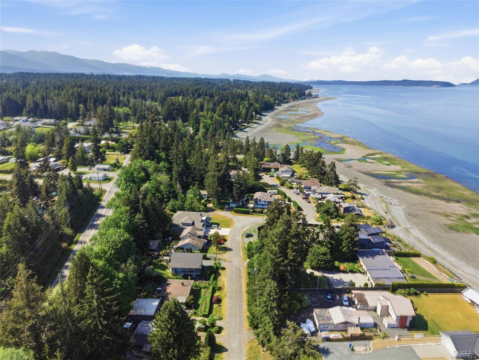 3970 Bovanis Rd, Bowser, BC