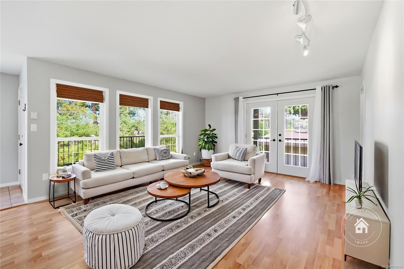 3970 Bovanis Rd, Bowser, BC