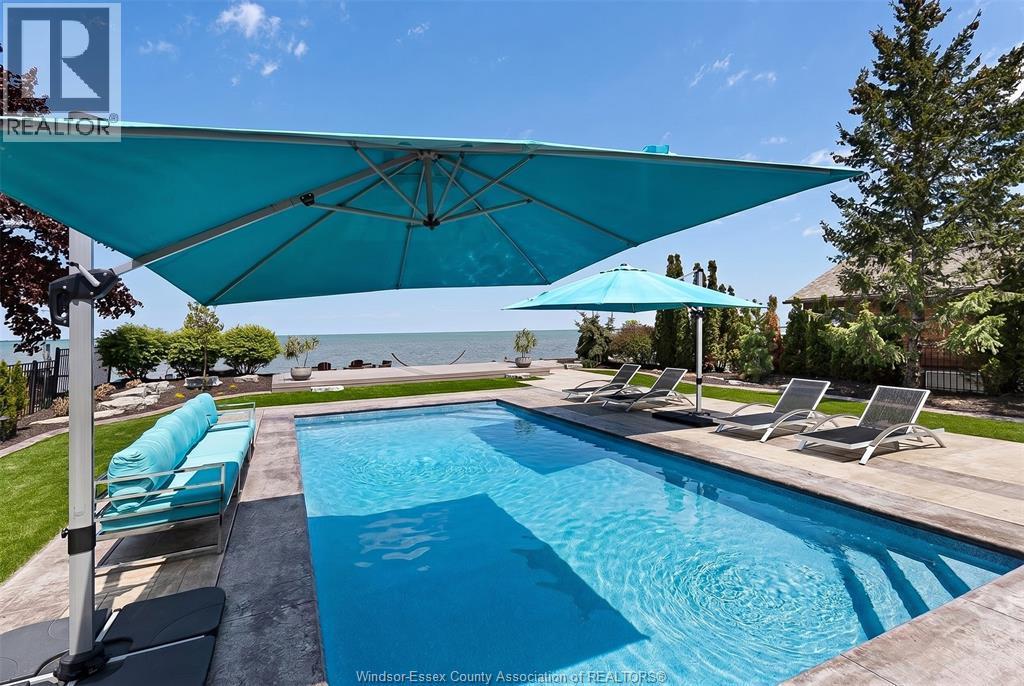 1740 Caille Avenue, Lakeshore, ON - Outdoor With In Ground Pool With Backyard