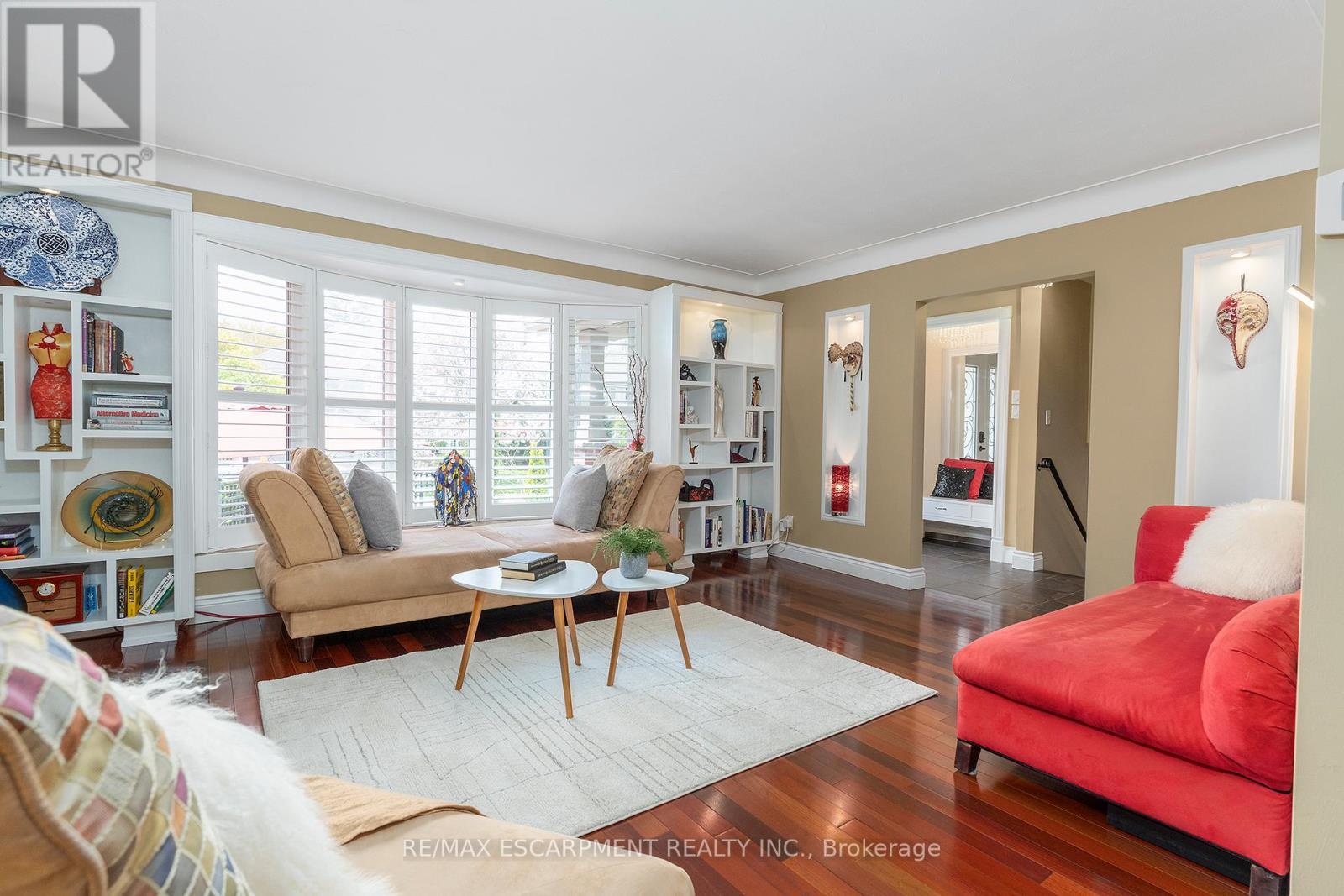 193 Pine Cove Road, Burlington, ON - Indoor Photo Showing Living Room