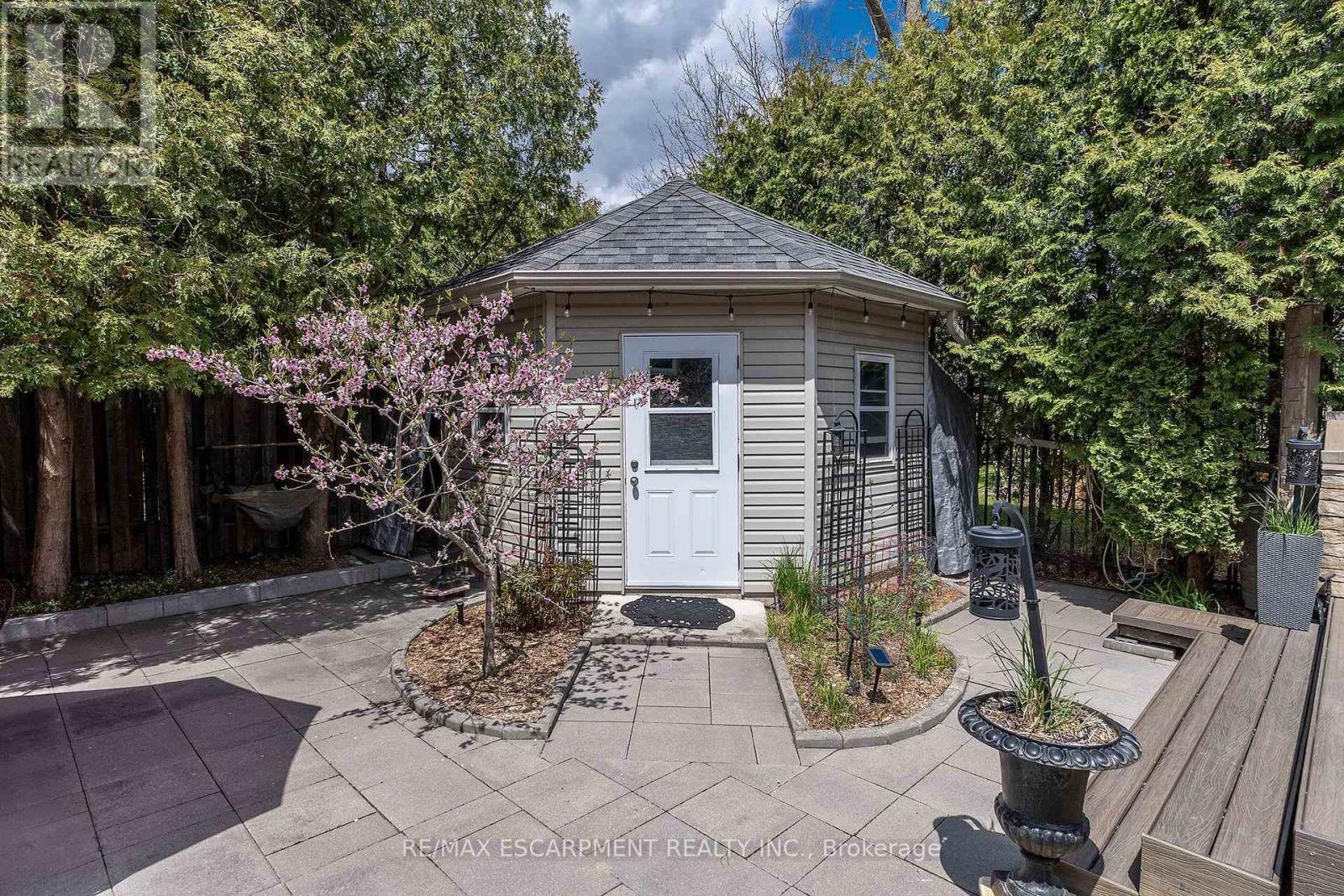 193 Pine Cove Road, Burlington, ON - Outdoor