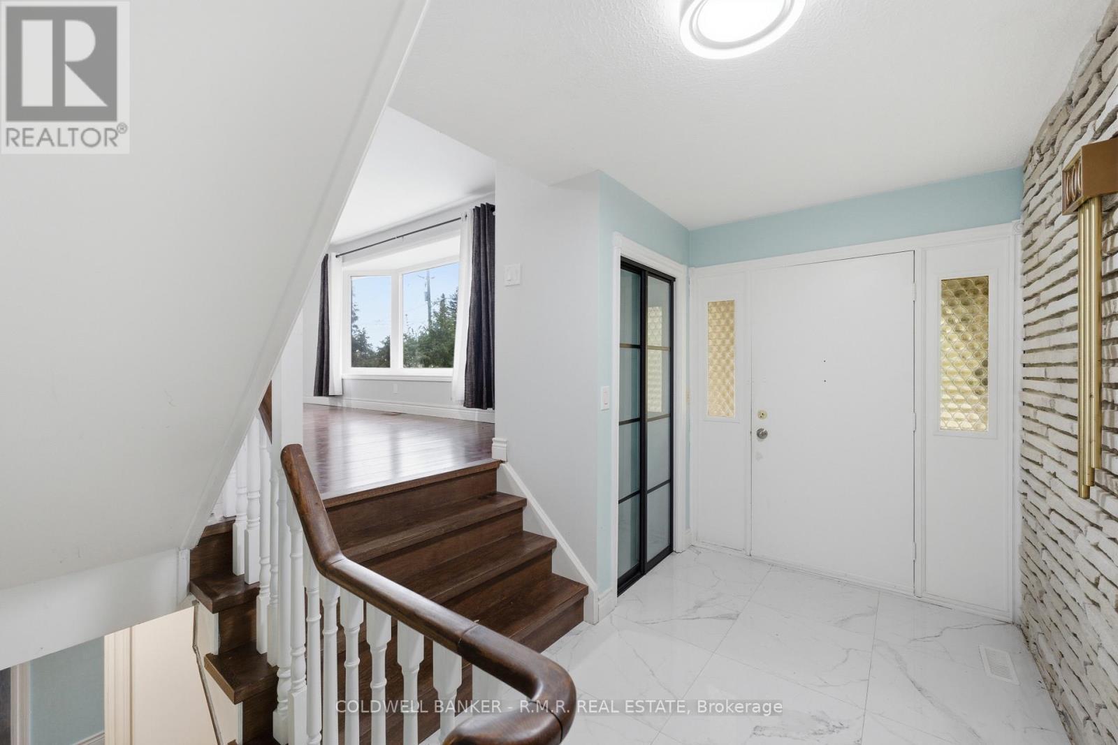 1549 Simcoe Street N, Oshawa (Samac), ON - Indoor Photo Showing Other Room