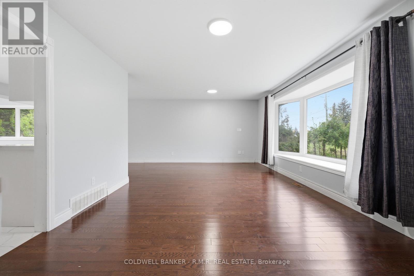 1549 Simcoe Street N, Oshawa (Samac), ON - Indoor Photo Showing Other Room