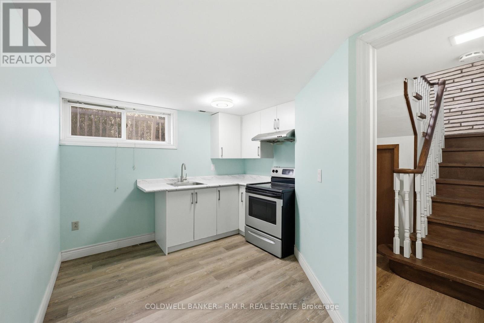1549 Simcoe Street N, Oshawa (Samac), ON - Indoor Photo Showing Kitchen