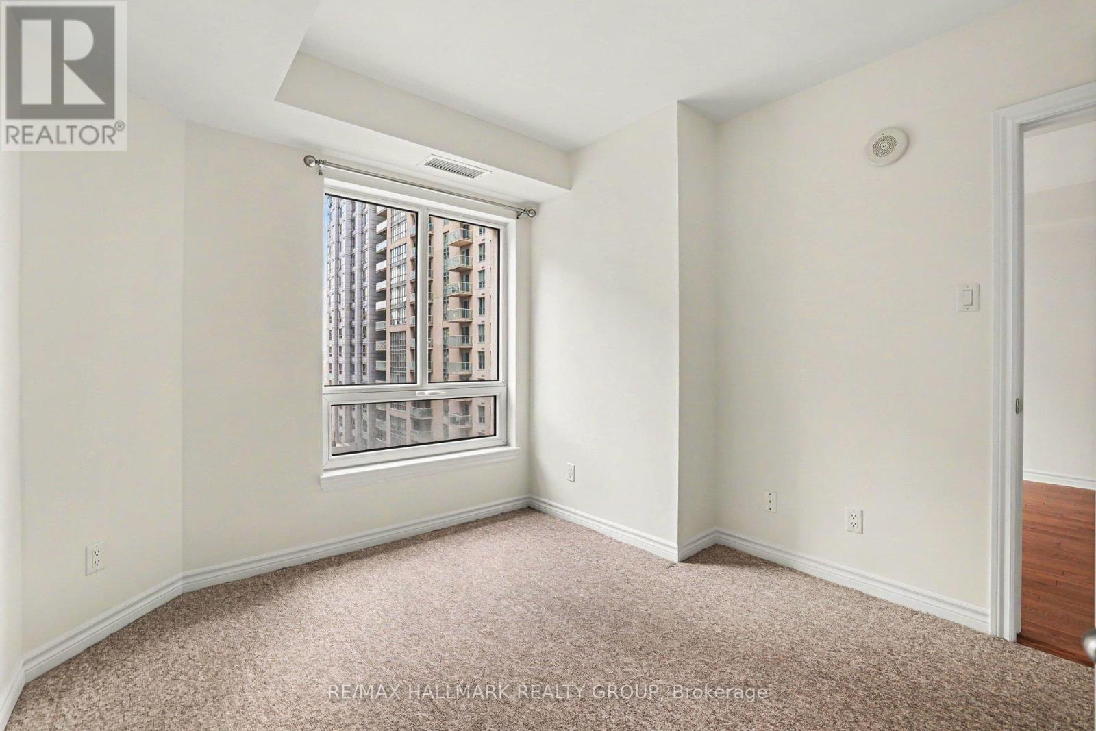 1304A - 234 Rideau Street, Ottawa, ON - Indoor Photo Showing Other Room