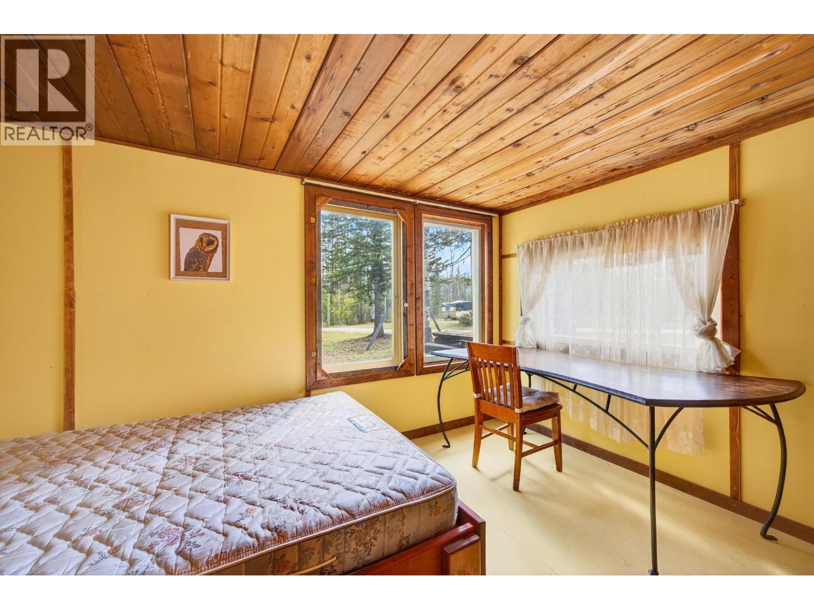 2487 Seward Rd, Golden, BC
