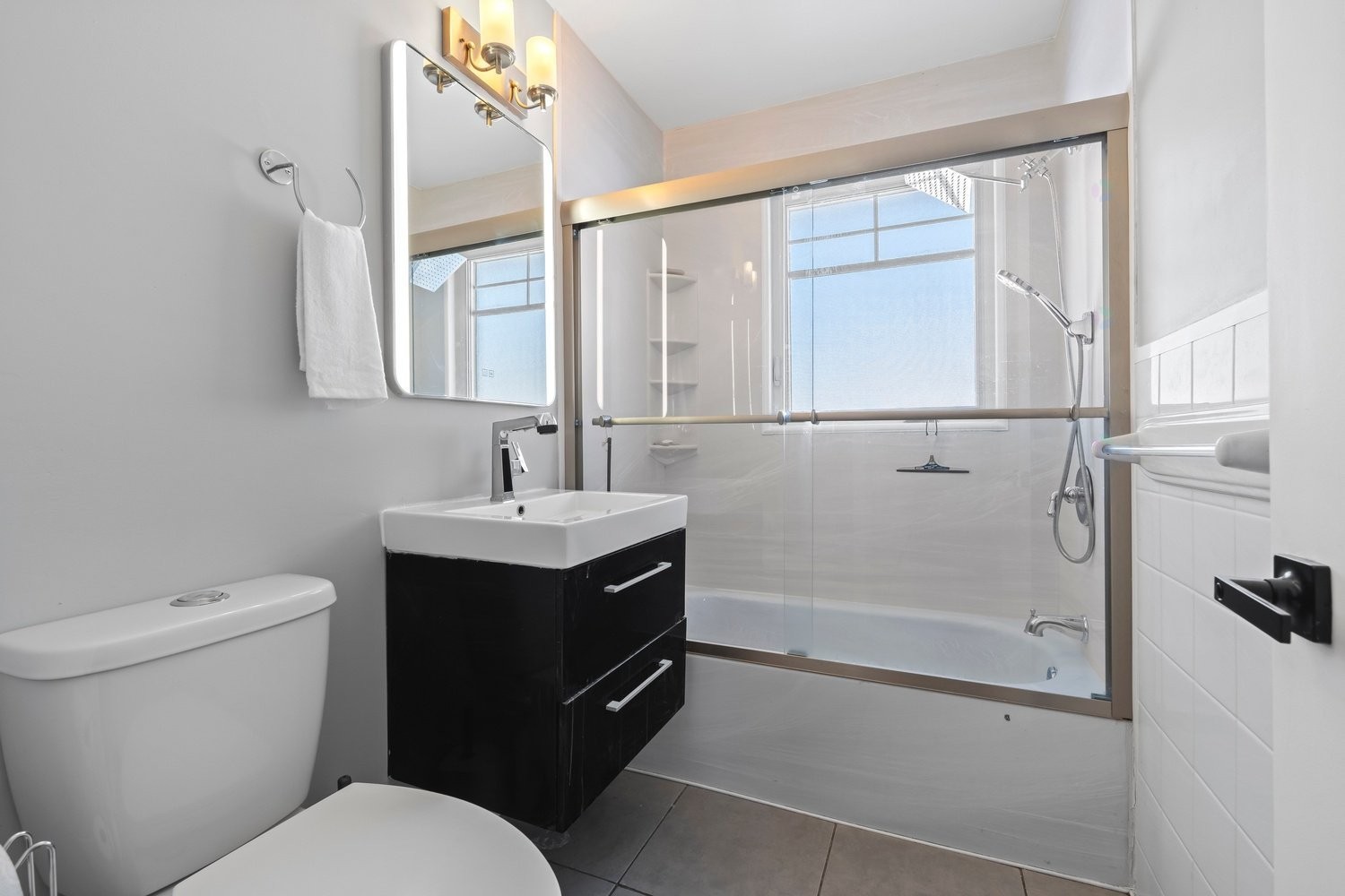 Salle de bains - 6705 Rue Rivière, Laval (Auteuil), QC - Indoor Photo Showing Bathroom