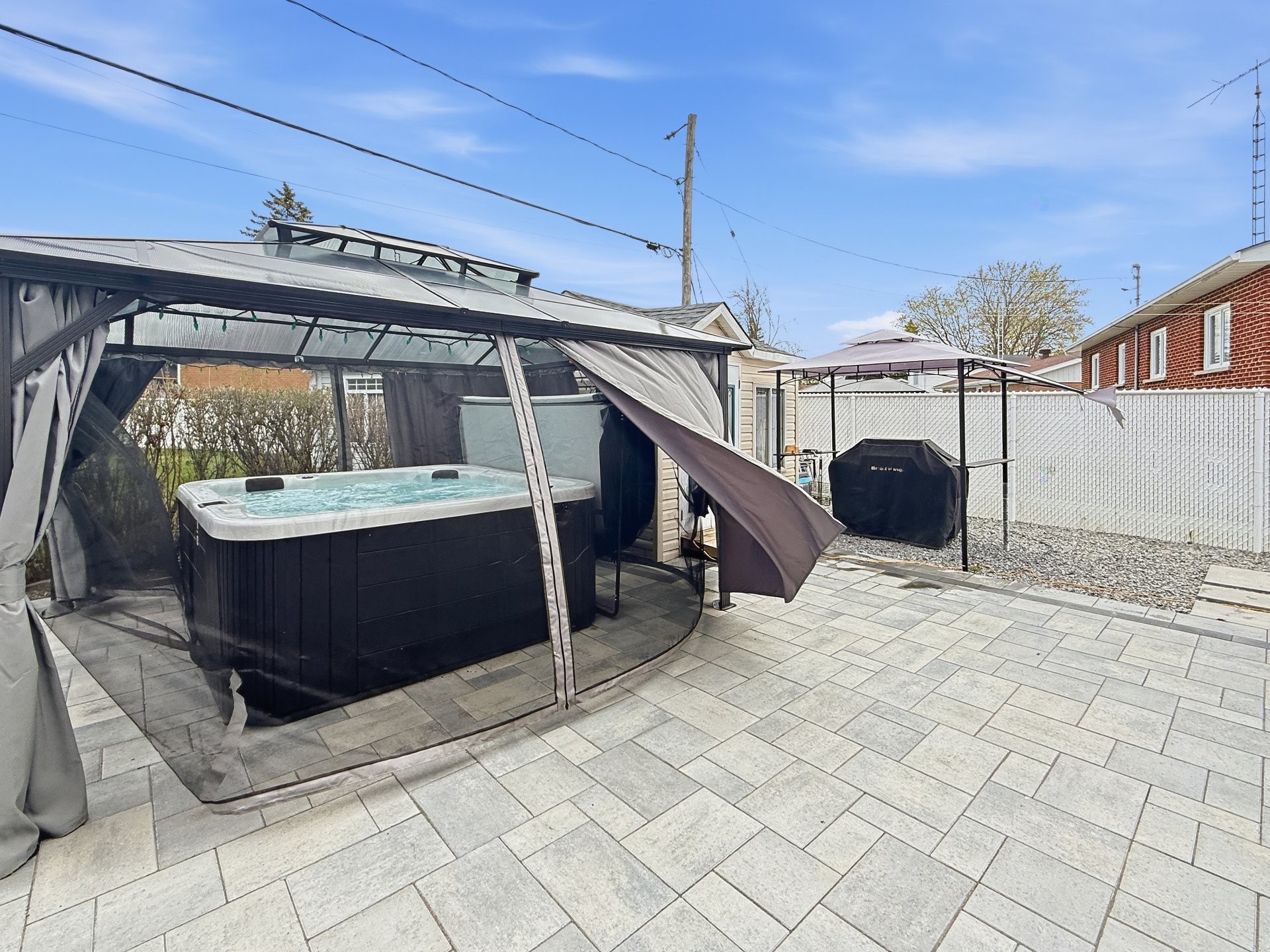 Cour - 6705 Rue Rivière, Laval (Auteuil), QC - Outdoor
