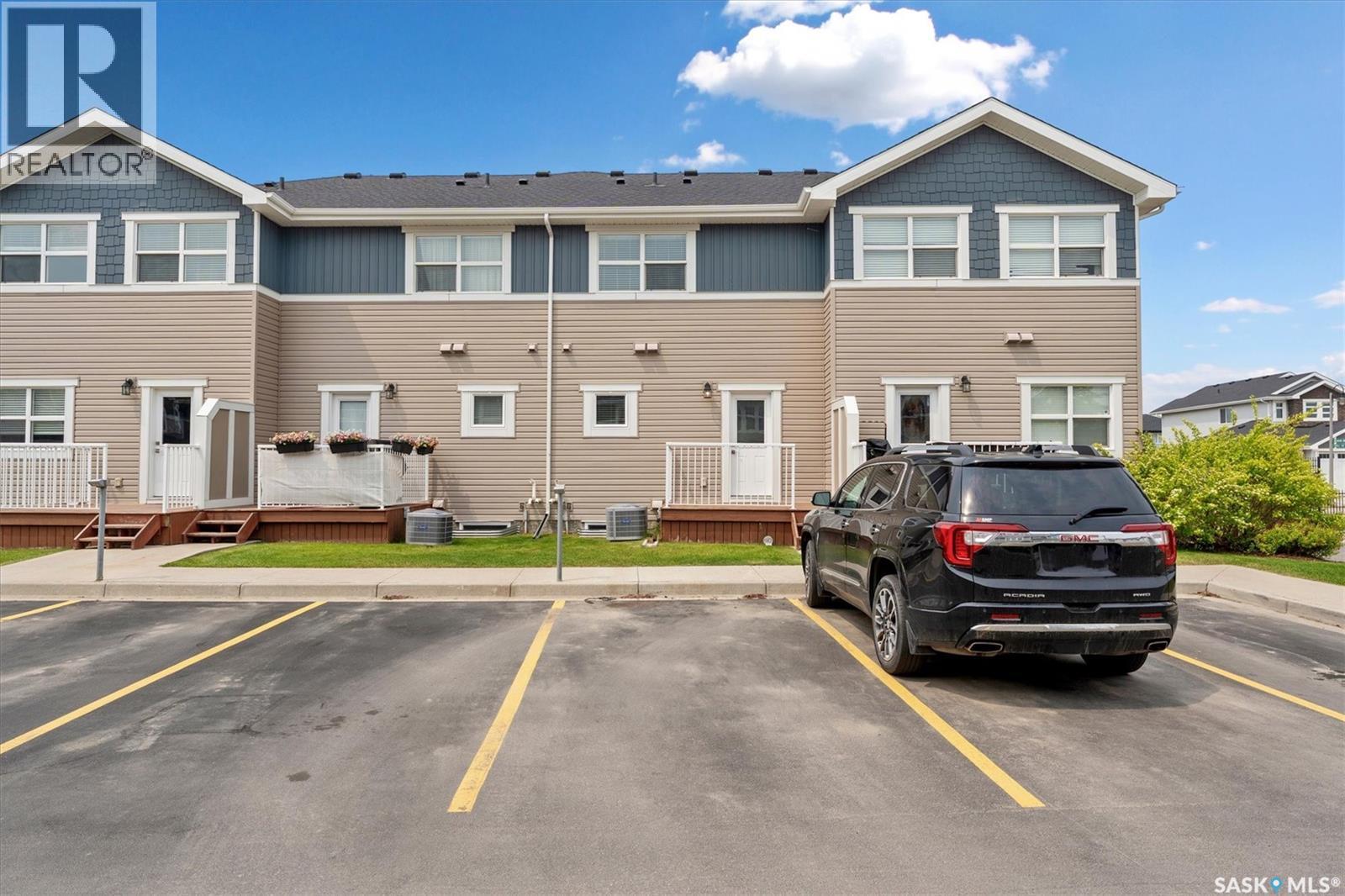 1216 Pringle Way, Saskatoon, SK - Outdoor