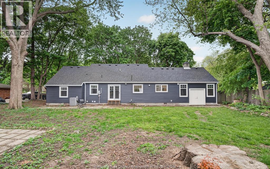214 Coronado, Tecumseh, ON - Outdoor