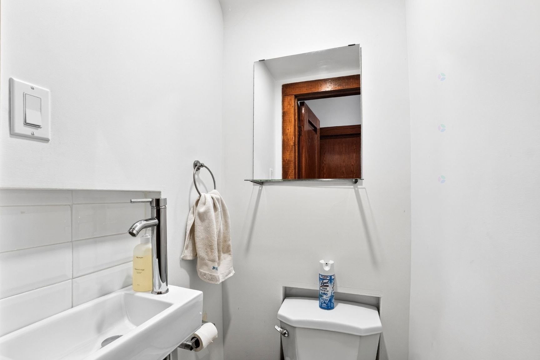 Powder room - 3803 Av. Northcliffe, Montréal (Côte-Des-Neiges/Notre-Dame-De-Grâce), QC - Indoor Photo Showing Bathroom