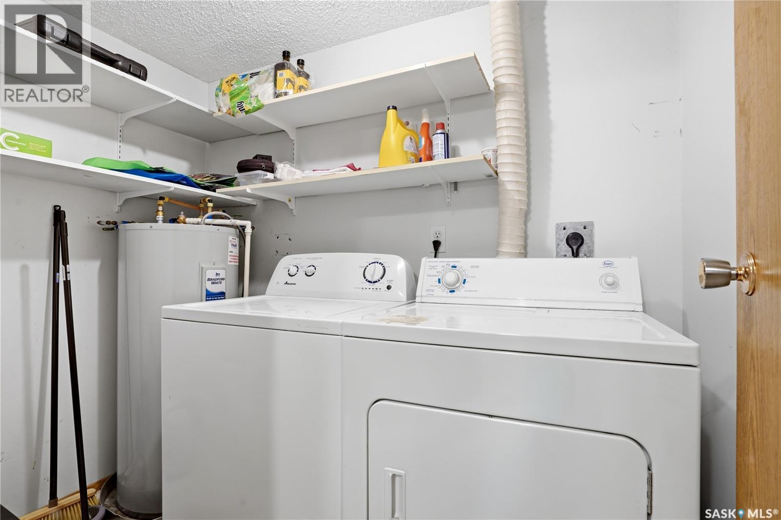 10 6575 Rochdale Boulevard, Regina, SK - Indoor Photo Showing Laundry Room