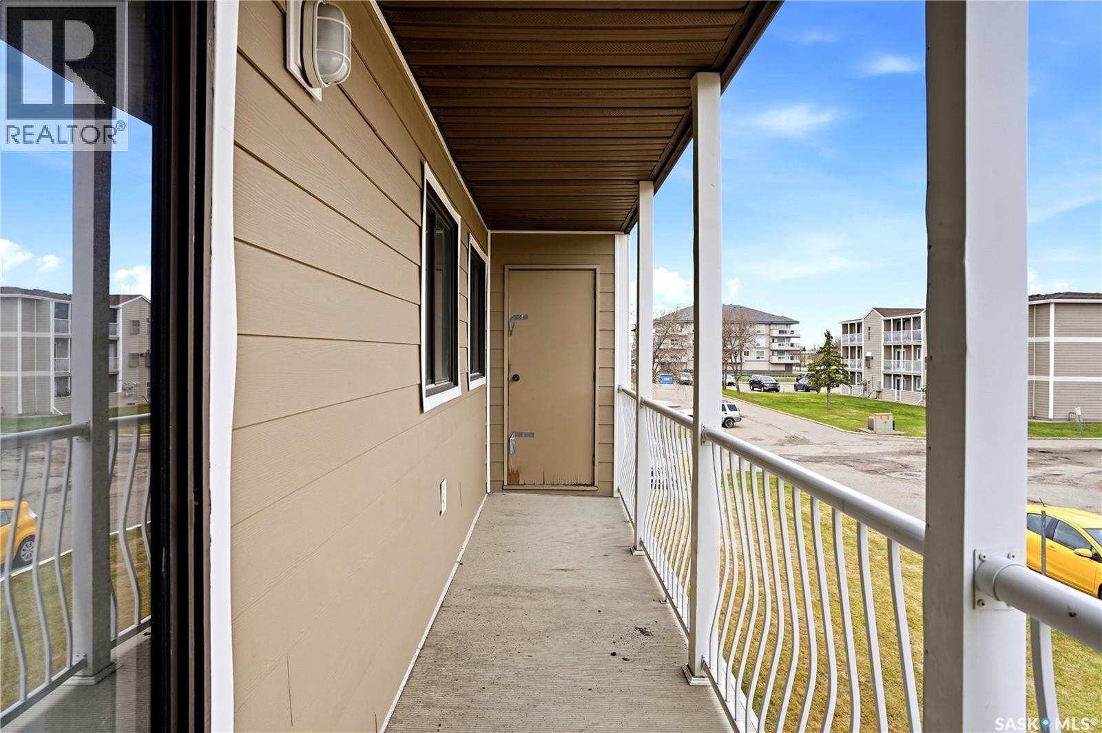 10 6575 Rochdale Boulevard, Regina, SK - Outdoor With Balcony With Exterior