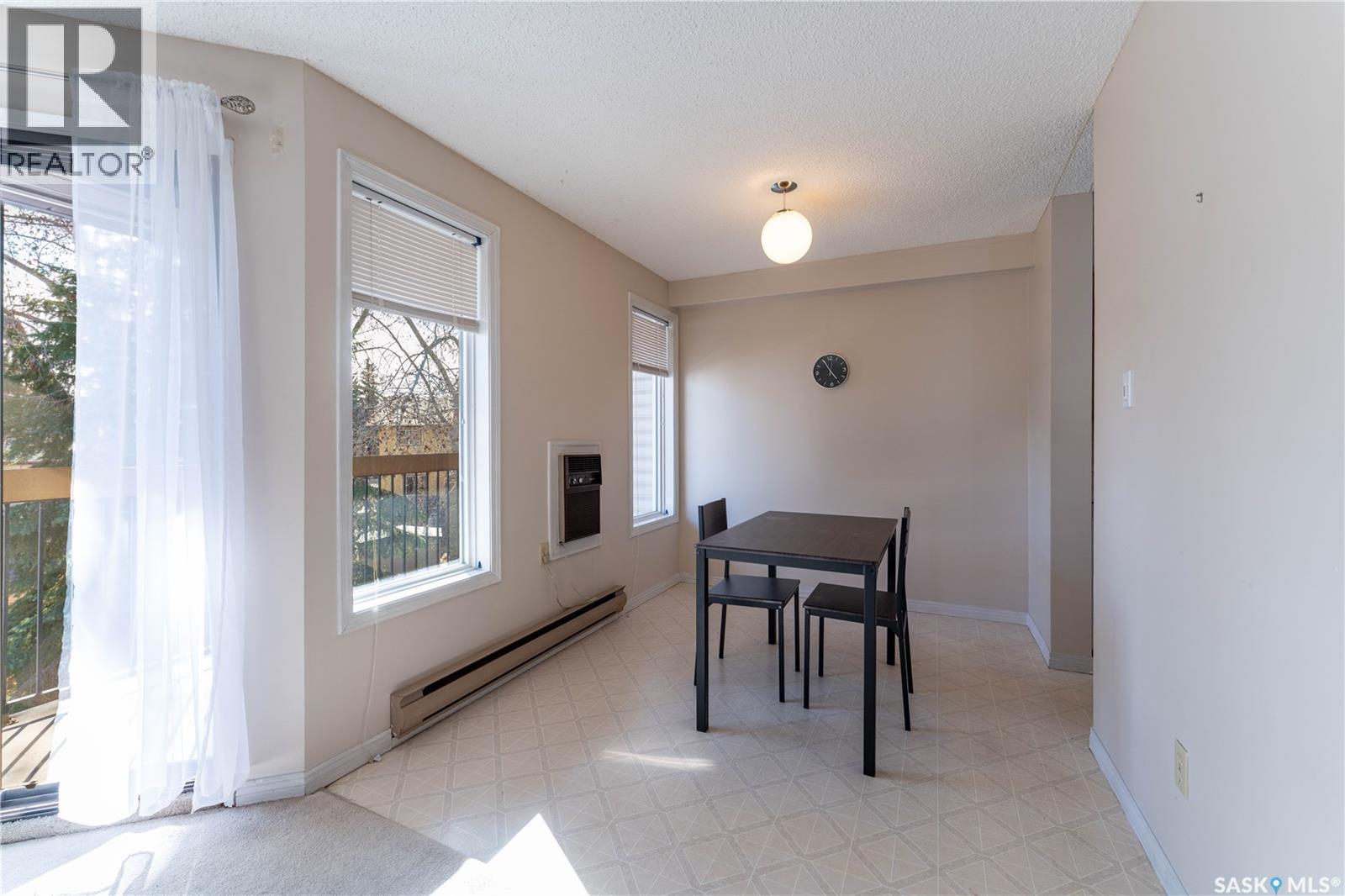 303 302 Tait Crescent, Saskatoon, SK - Indoor