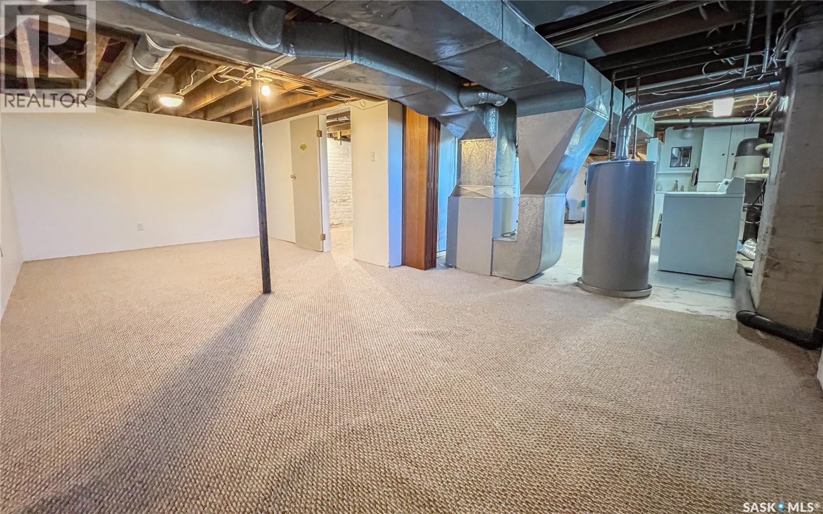 1002 9Th Street, Perdue, SK - Indoor Photo Showing Basement