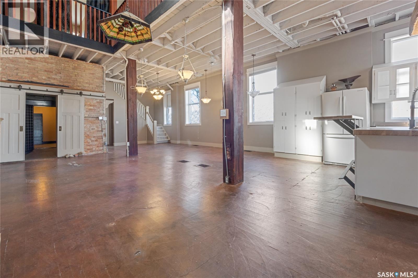 1002 9Th Street, Perdue, SK - Indoor