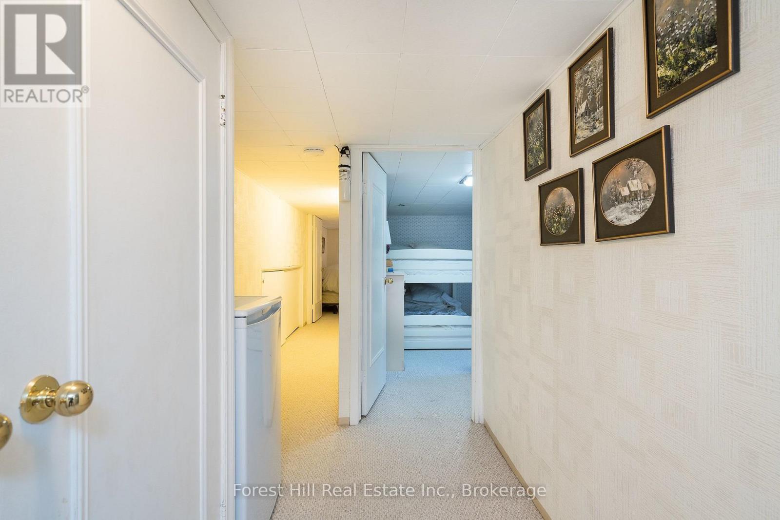 1628 Tiny Beaches Road N, Tiny, ON - Indoor Photo Showing Other Room