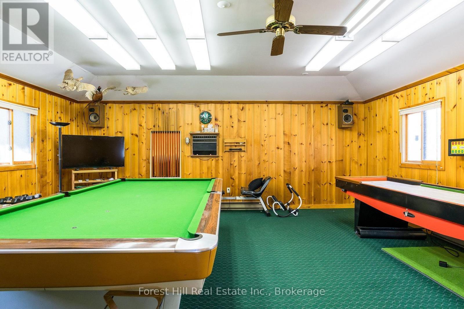1628 Tiny Beaches Road N, Tiny, ON - Indoor Photo Showing Other Room