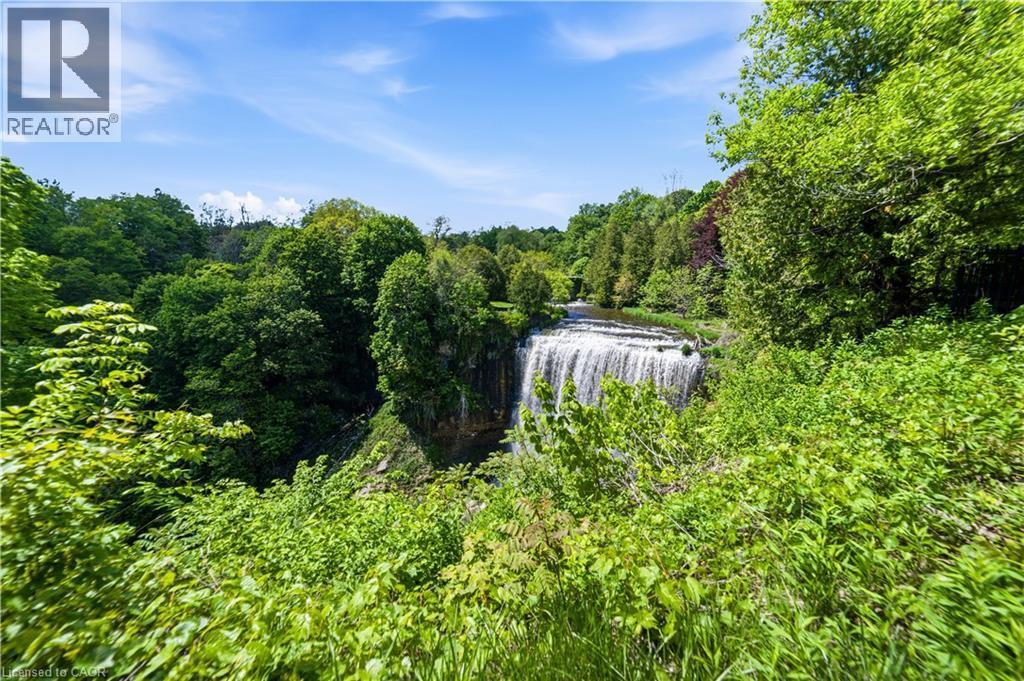 3 Fallsview Road, Hamilton, ON - Outdoor