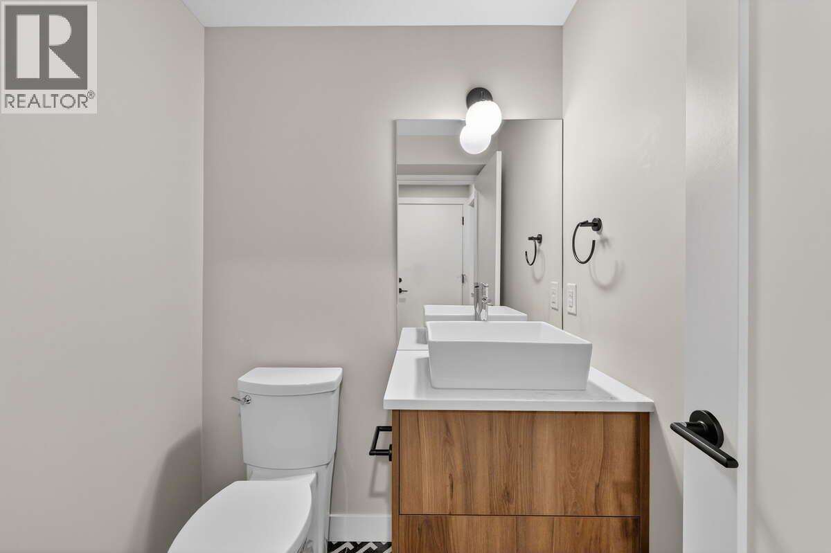 1550 Union Road Unit# 44, Kelowna, BC - Indoor Photo Showing Bathroom