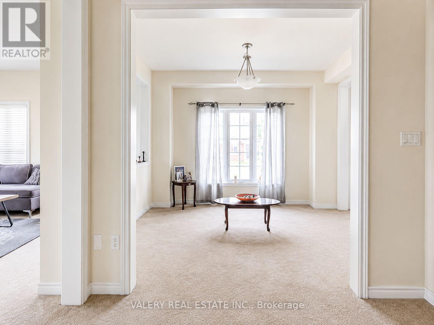 407 Linden Drive, Cambridge, ON - Indoor Photo Showing Other Room