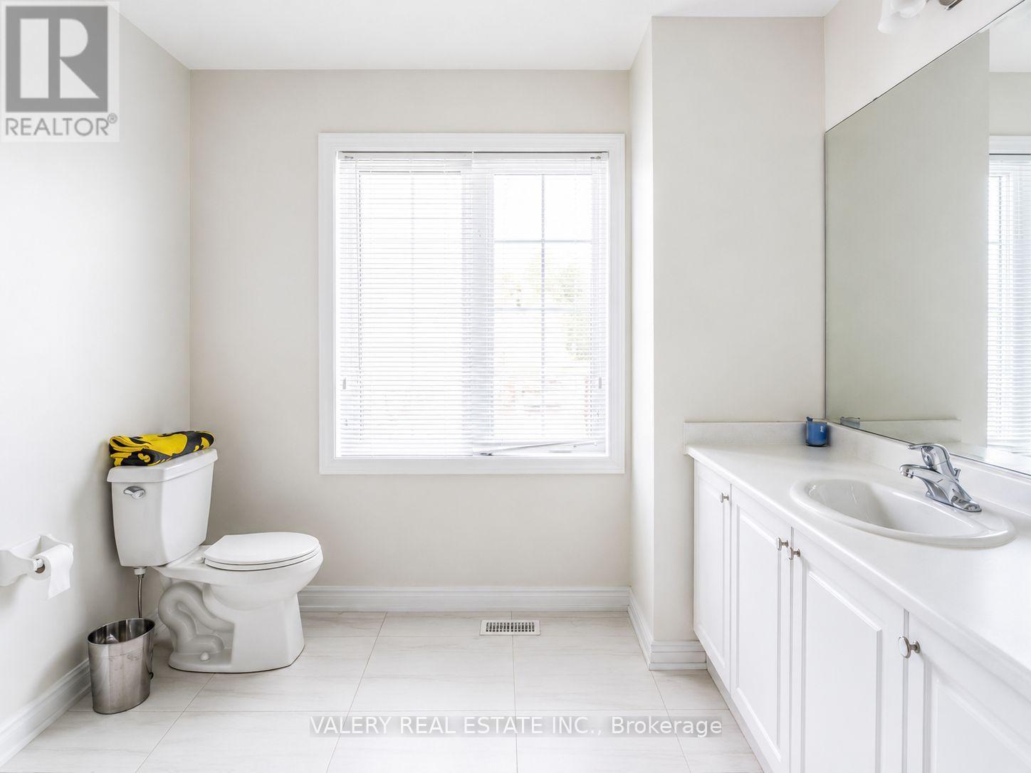 407 Linden Drive, Cambridge, ON - Indoor Photo Showing Bathroom