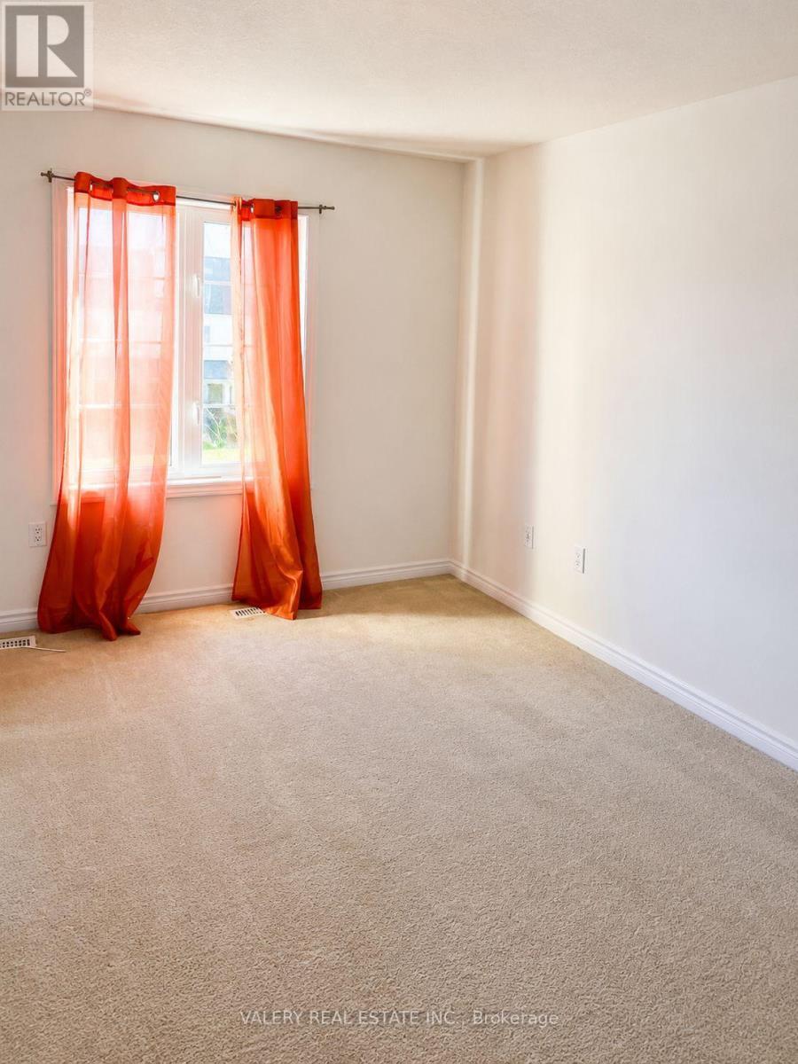 407 Linden Drive, Cambridge, ON - Indoor Photo Showing Other Room