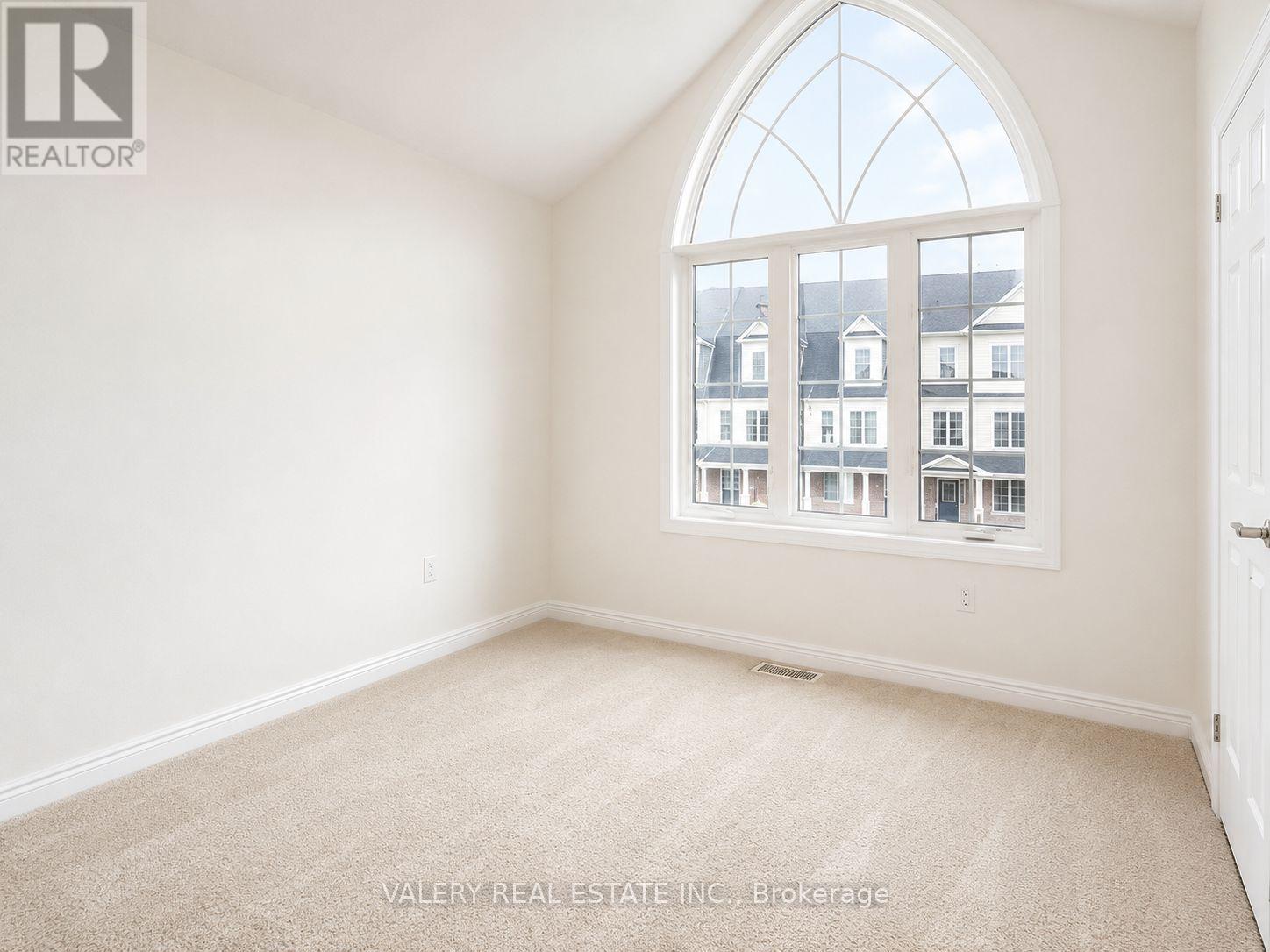407 Linden Drive, Cambridge, ON - Indoor Photo Showing Other Room