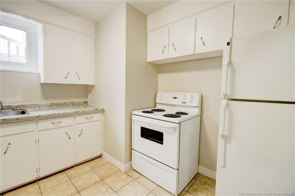 25-27 Whitney Ave, Moncton, NB