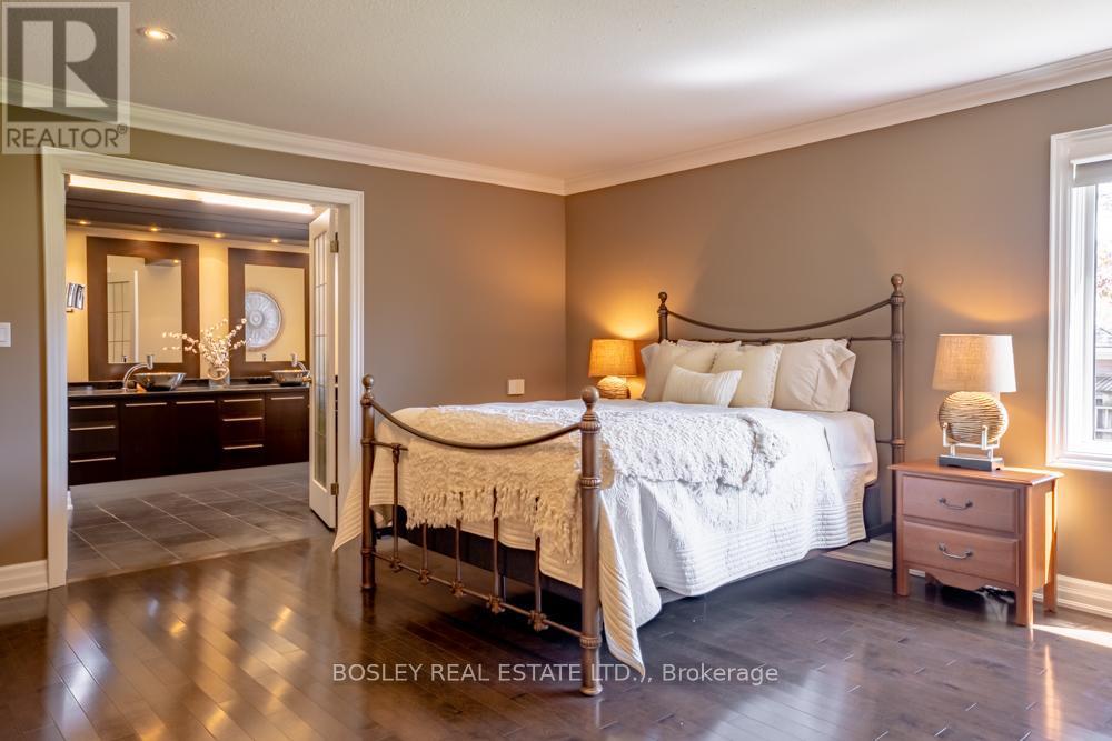 720 Lake Street, St. Catharines (Lakeshore), ON - Indoor Photo Showing Bedroom