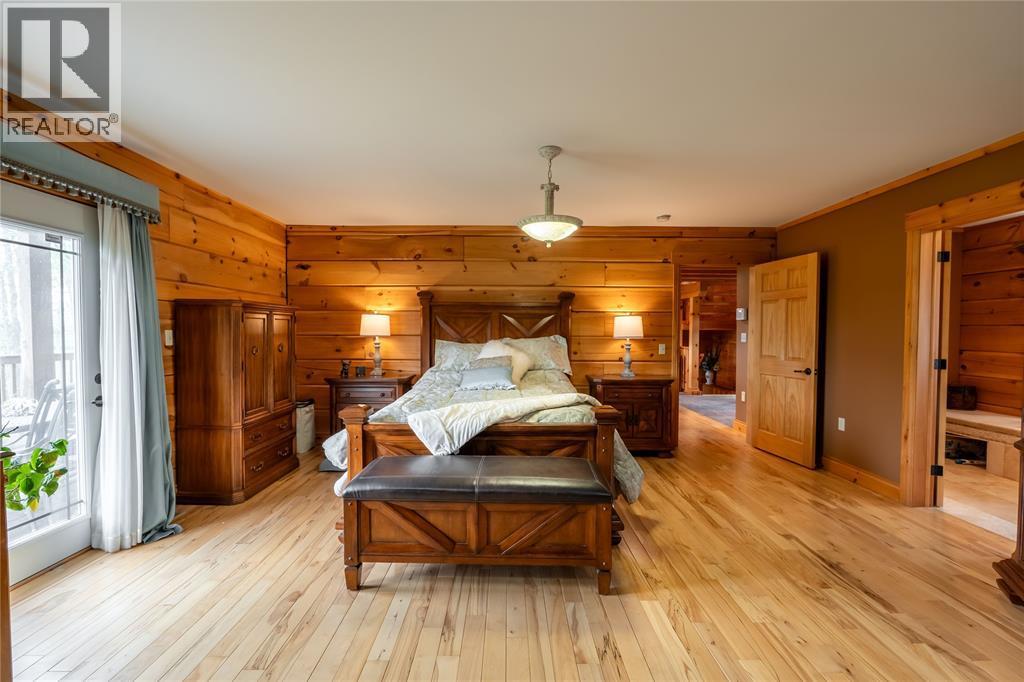 2507 Bickford Line, St Clair, ON - Indoor Photo Showing Bedroom