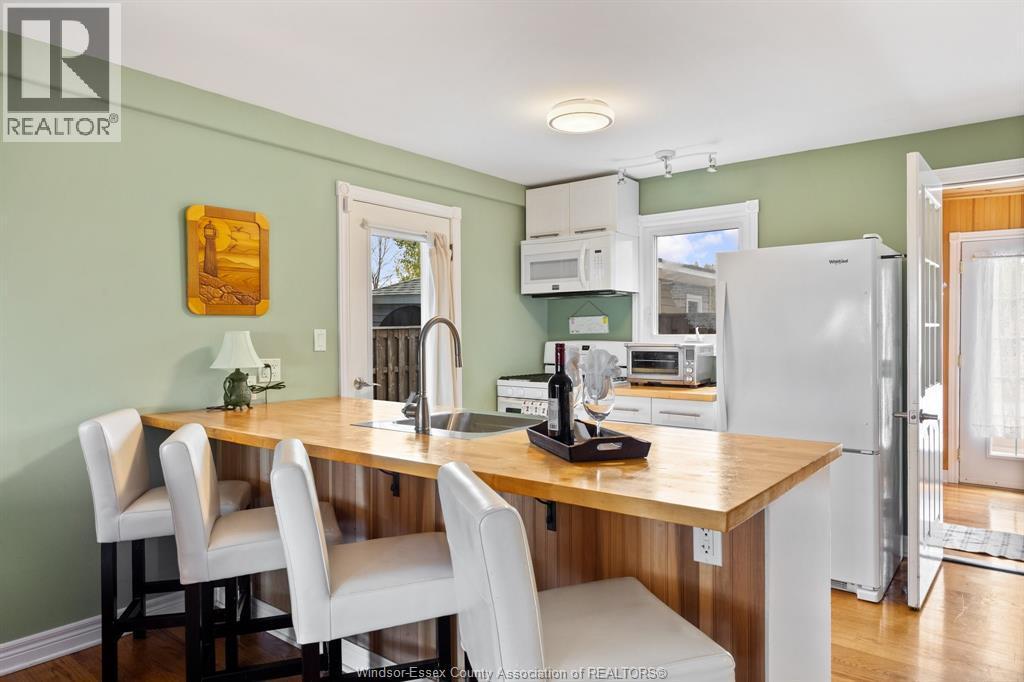 689 Ross Beach, Lakeshore, ON - Indoor