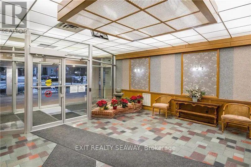 702 - 308 Second Street E, Cornwall, ON - Indoor Photo Showing Other Room