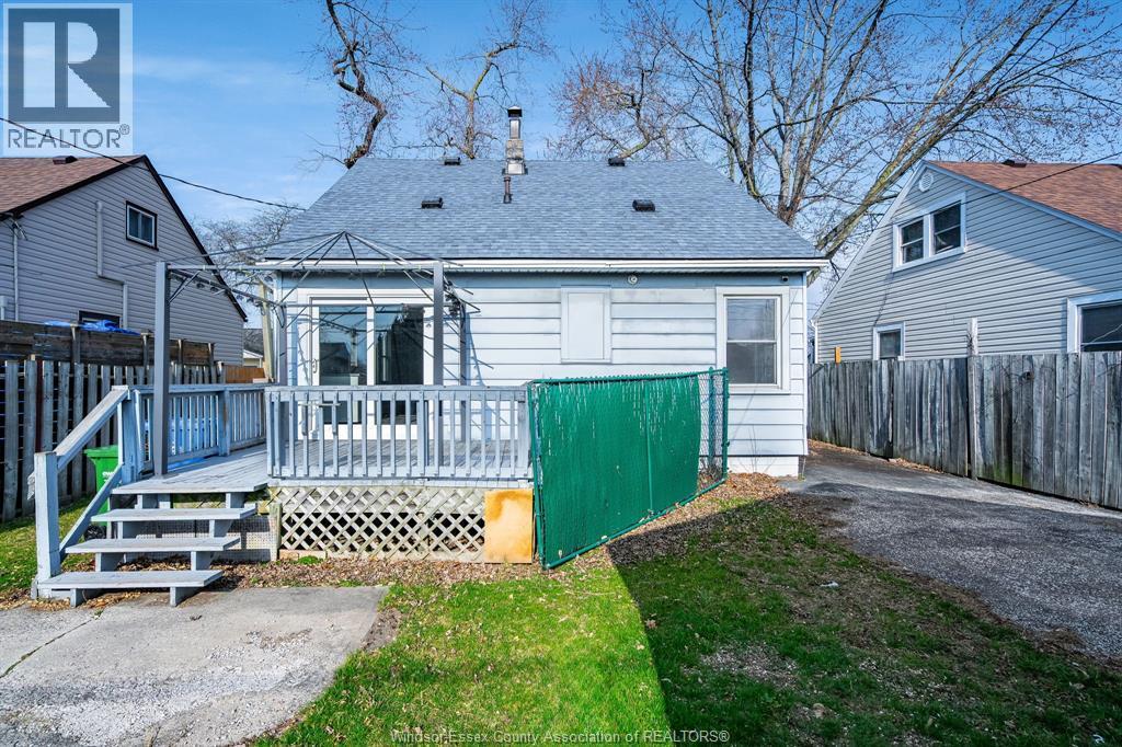 3759 Whitney, Windsor, ON - Outdoor With Deck Patio Veranda