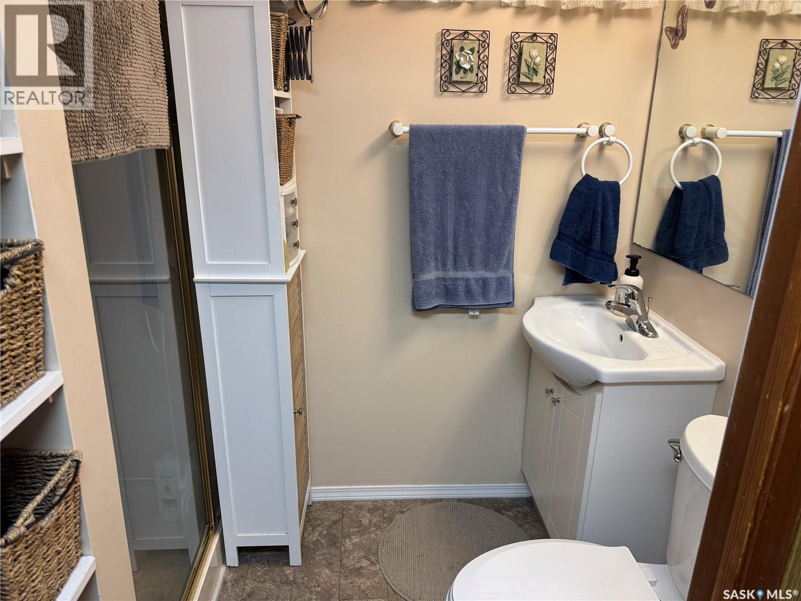 2504 Tomlinson Crescent, Saskatoon, SK - Indoor Photo Showing Bathroom