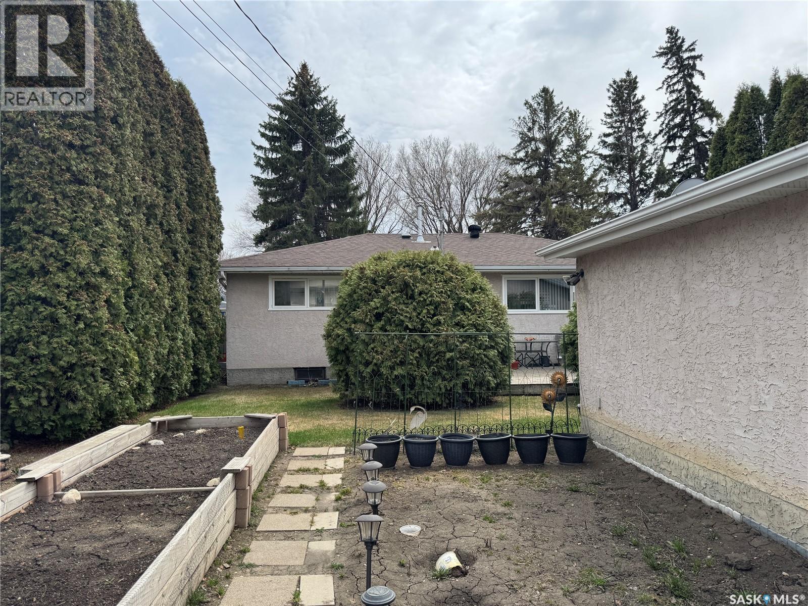 2504 Tomlinson Crescent, Saskatoon, SK - Outdoor