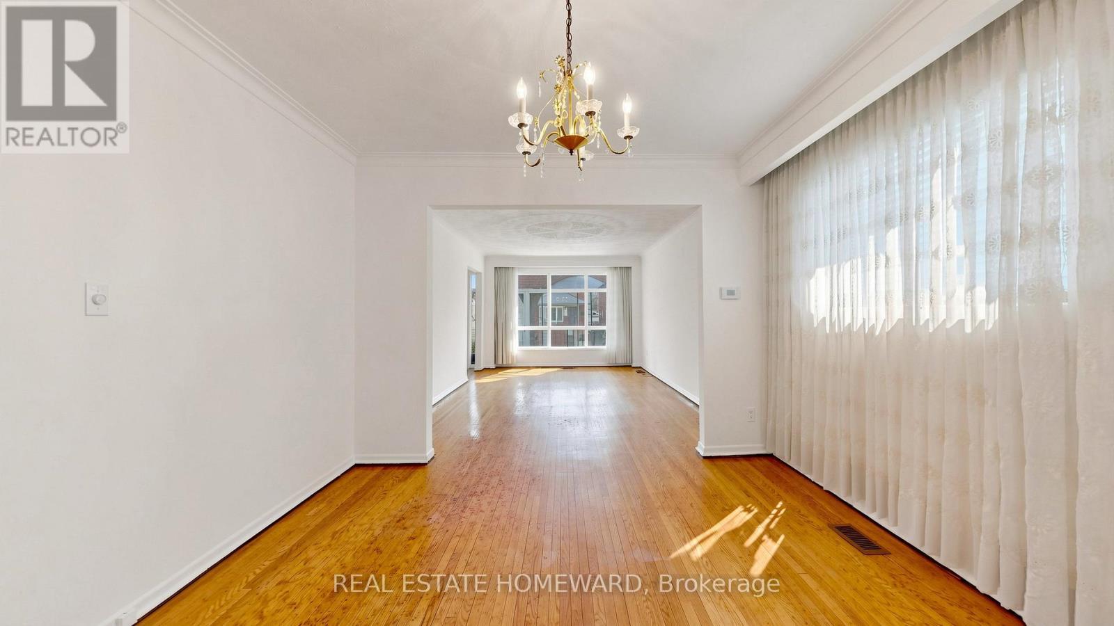 349 Monarch Park Avenue, Toronto, ON - Indoor Photo Showing Other Room