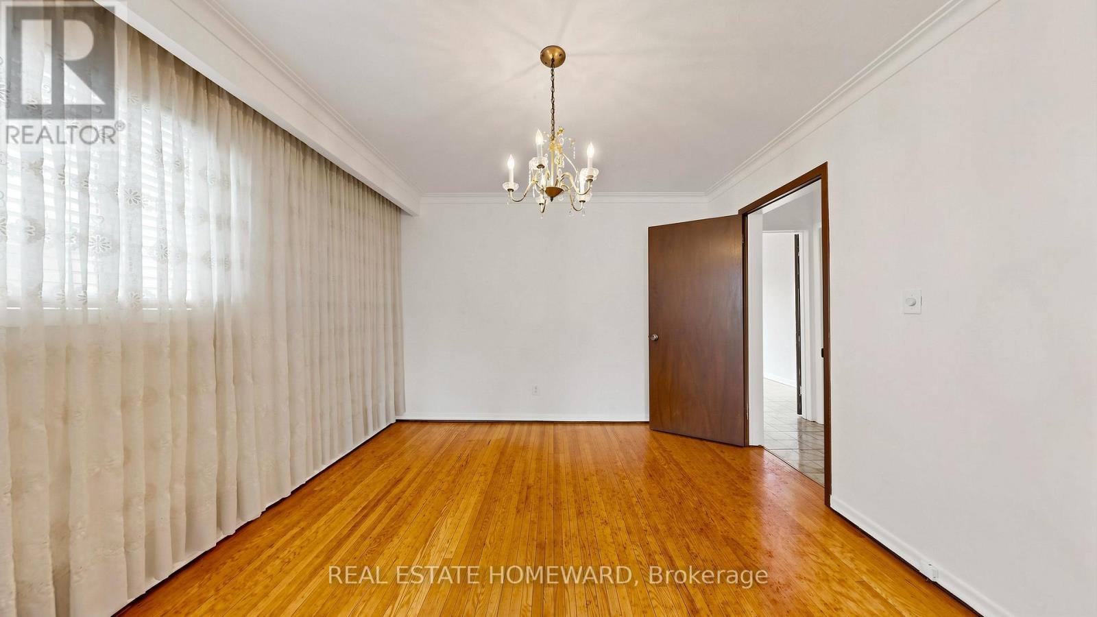 349 Monarch Park Avenue, Toronto, ON - Indoor Photo Showing Other Room
