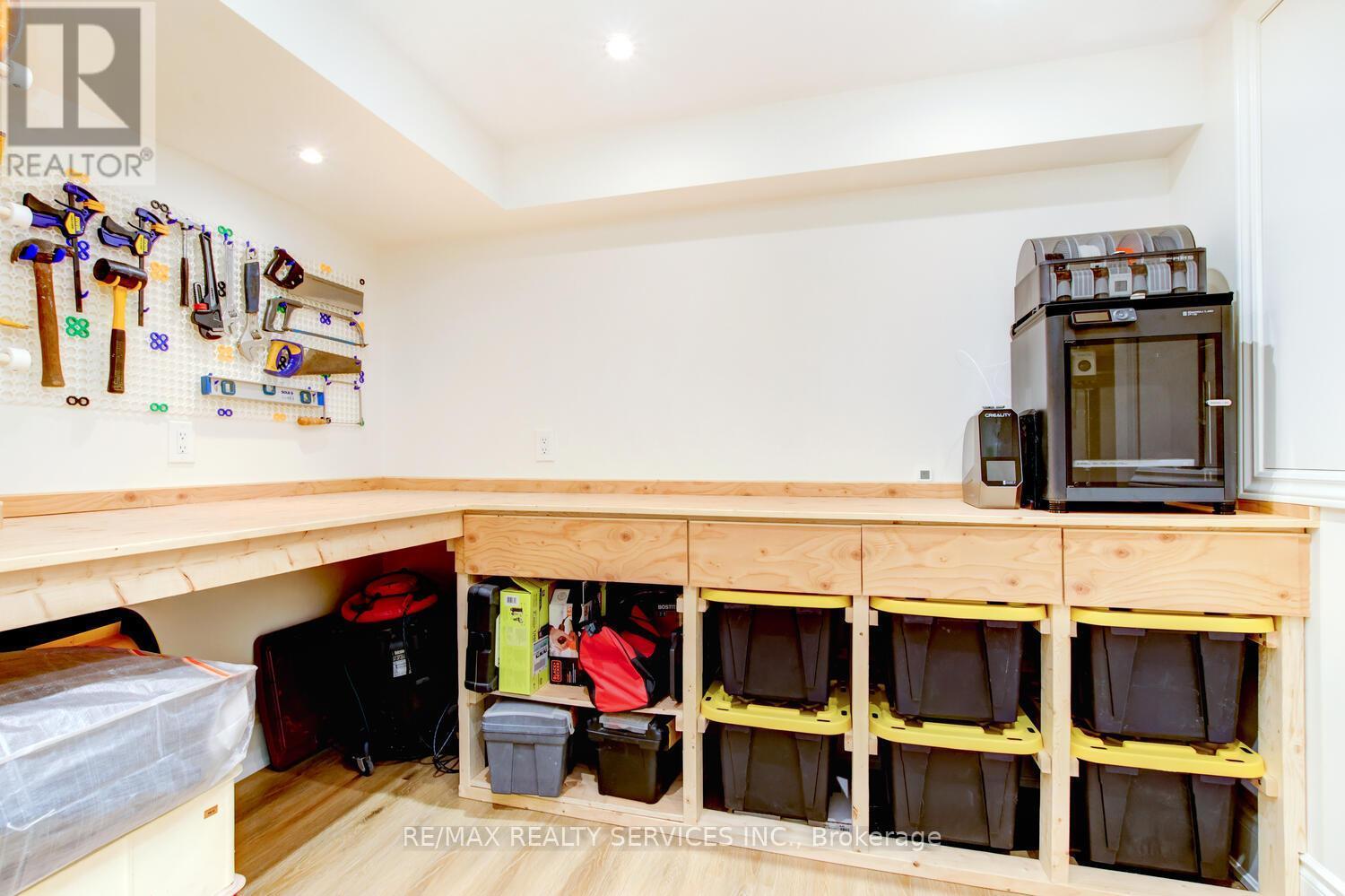 28 Chickadee Crescent, Brampton, ON - Indoor Photo Showing Other Room