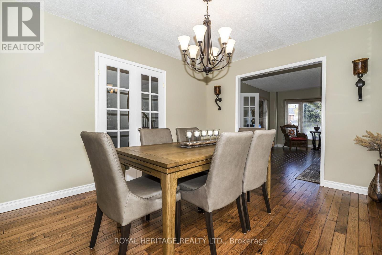 Dining - 525 Sundown Crescent, Pickering, ON - Indoor Photo Showing Dining Room