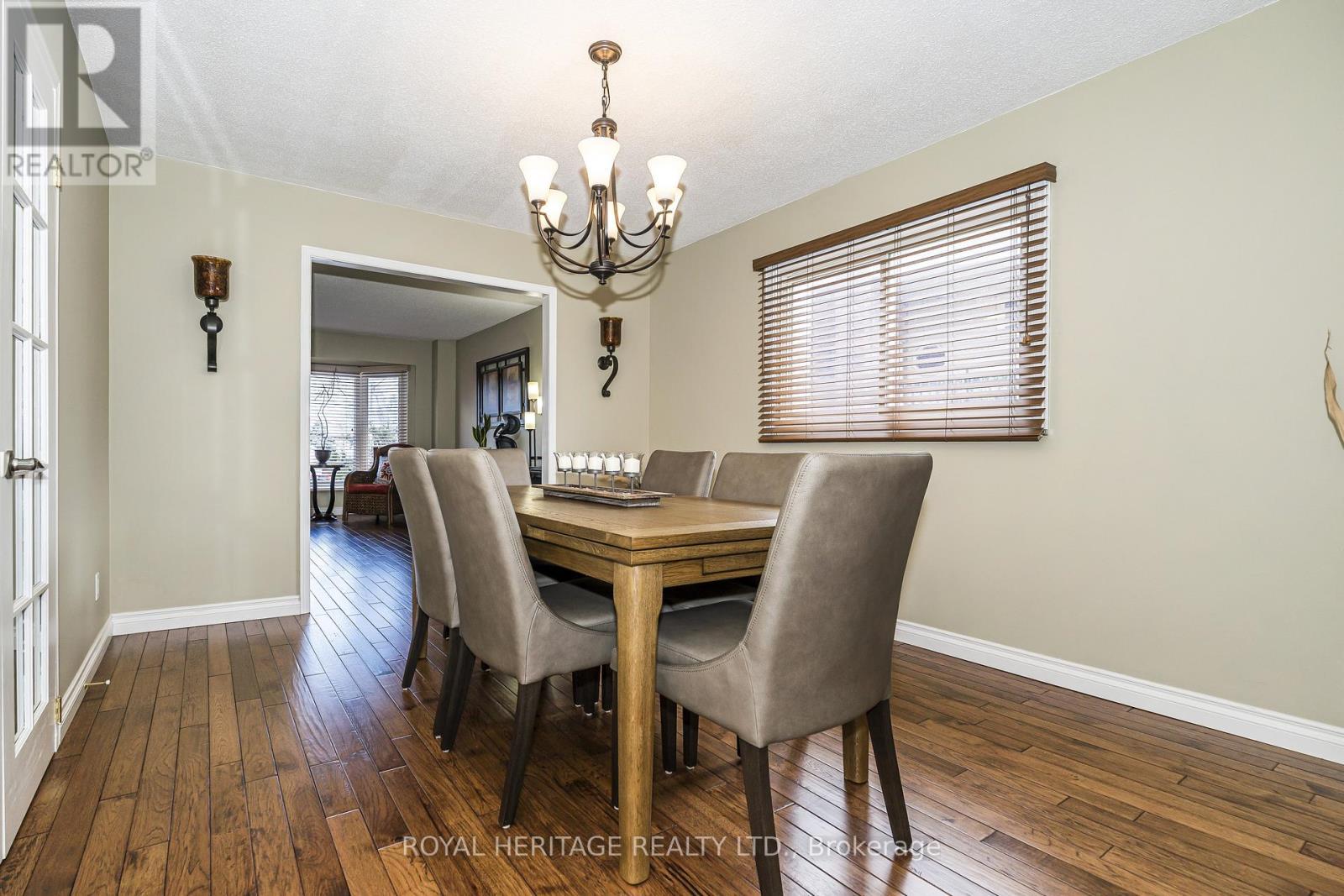 Dining View 2 - 525 Sundown Crescent, Pickering, ON - Indoor Photo Showing Dining Room