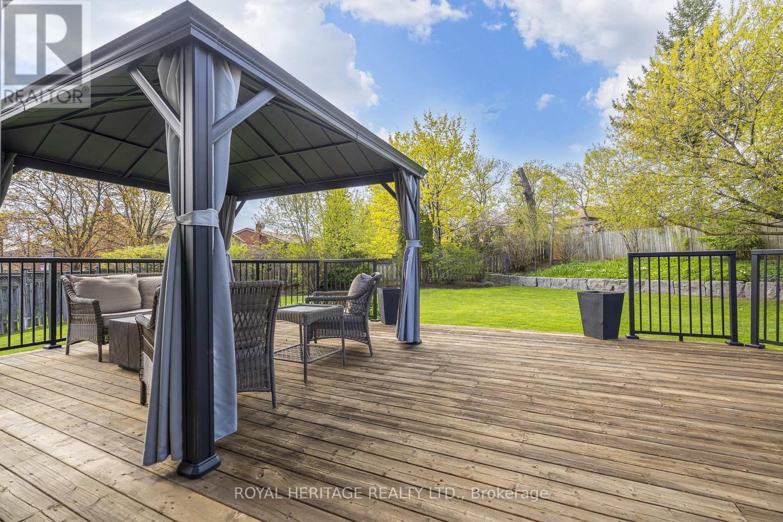 525 Sundown Crescent, Pickering, ON - Outdoor With Deck Patio Veranda With Exterior