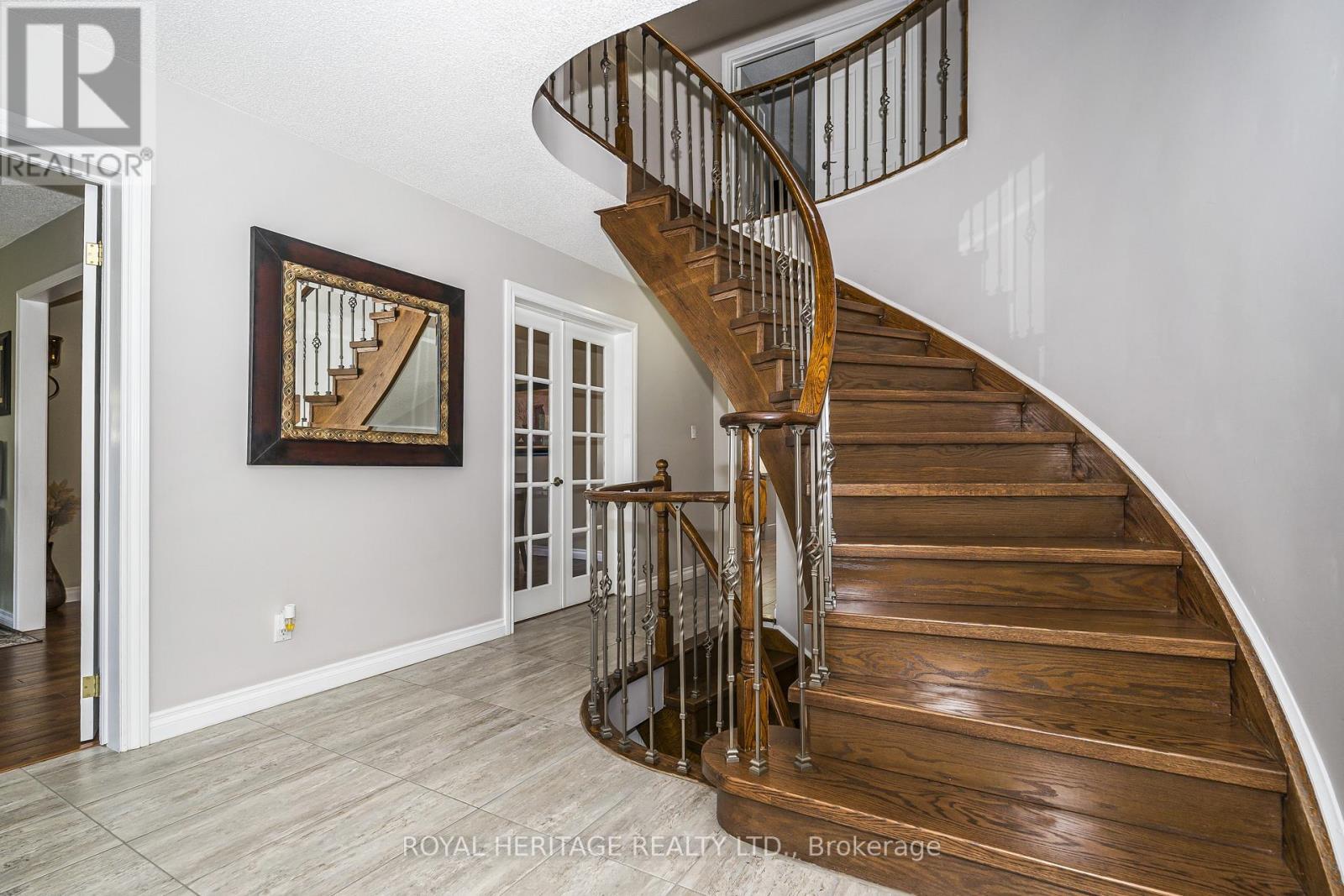 525 Sundown Crescent, Pickering, ON - Indoor Photo Showing Other Room