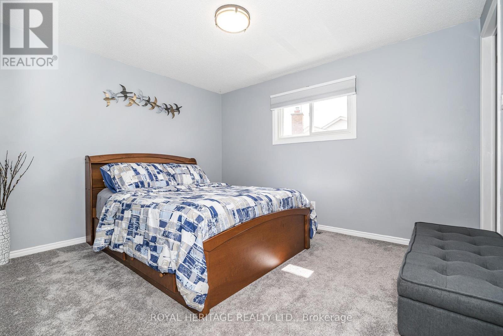 Bedroom 2 - 525 Sundown Crescent, Pickering, ON - Indoor Photo Showing Bedroom