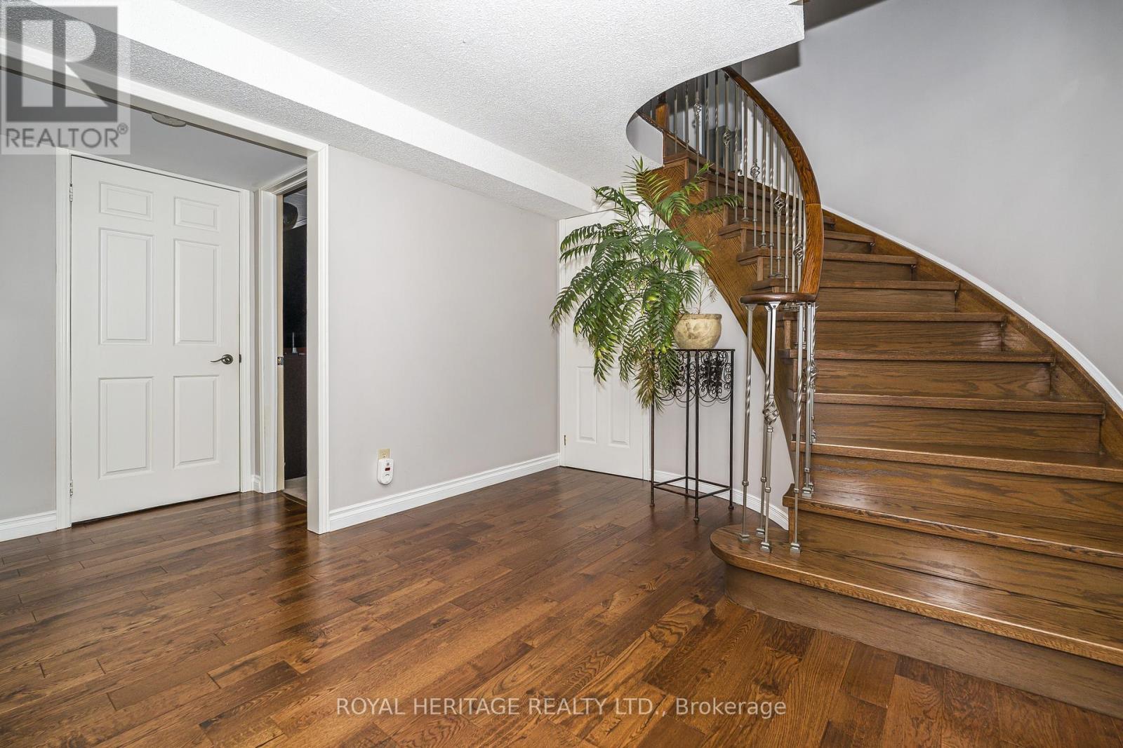 Basement landing - 525 Sundown Crescent, Pickering, ON - Indoor Photo Showing Other Room