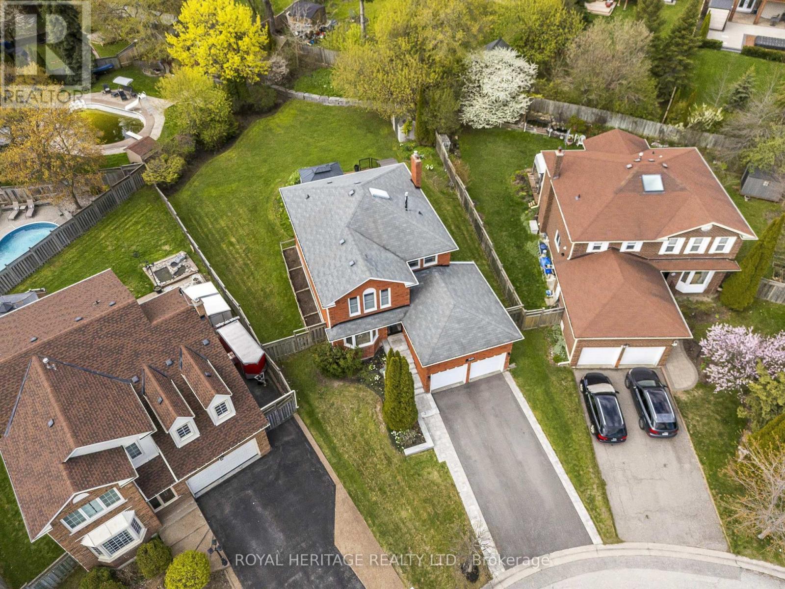 525 Sundown Crescent, Pickering, ON - Outdoor