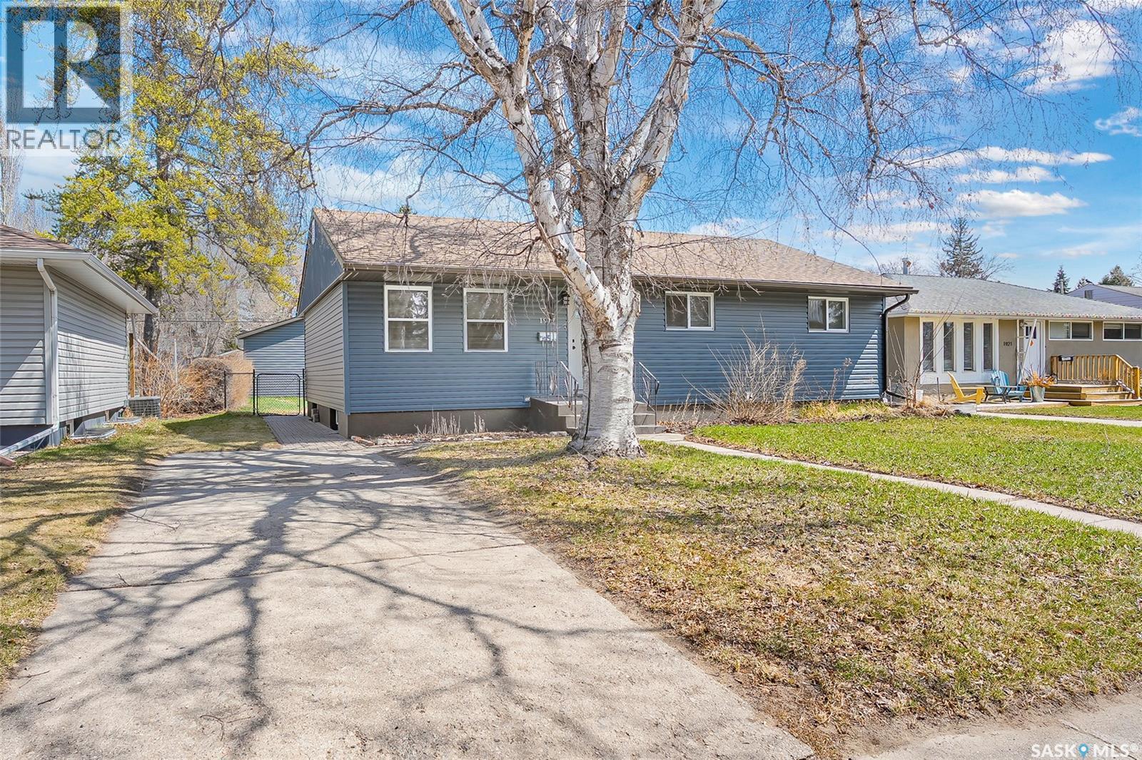 1917 Cairns Avenue, Saskatoon, SK - Outdoor